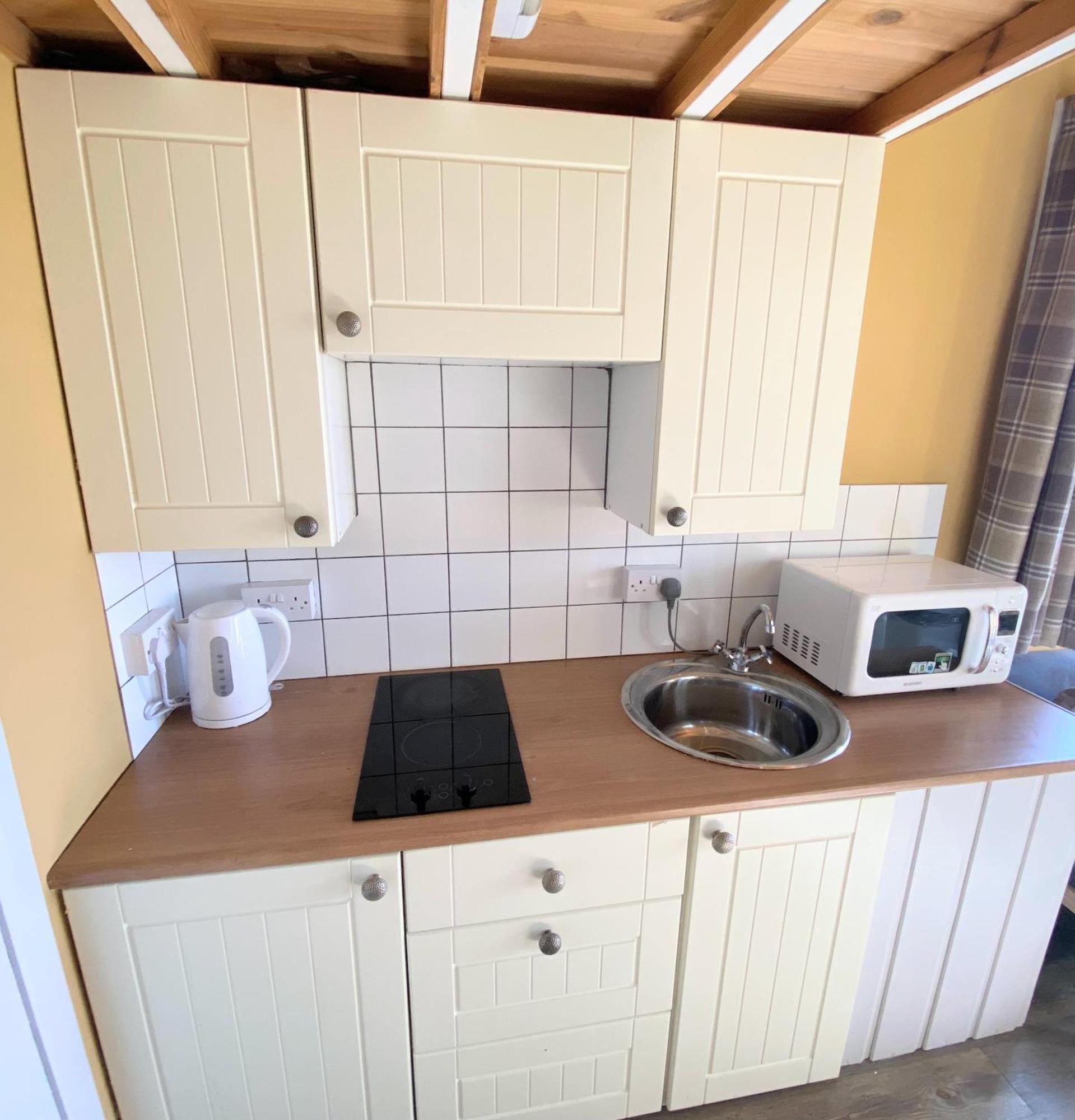Willa Blair Tiny House With Private Hot Tub - Fife - Loch Leven - Lomond Hills Dunfermline Zewnętrze zdjęcie