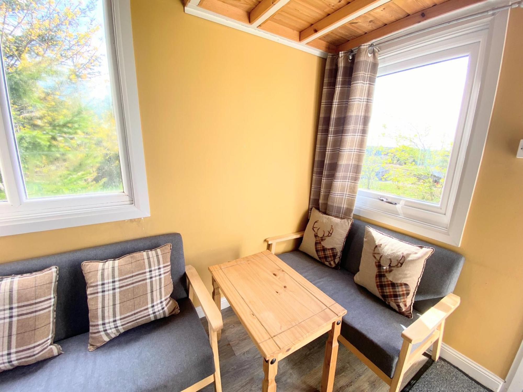 Willa Blair Tiny House With Private Hot Tub - Fife - Loch Leven - Lomond Hills Dunfermline Zewnętrze zdjęcie